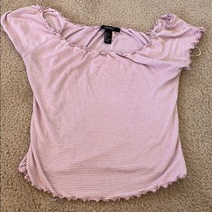 Light pink stripped tshirt